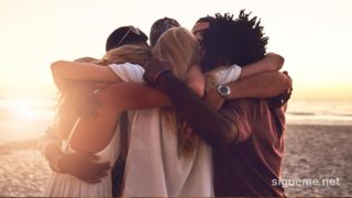También oremos por nosotros mismos para que el Señor nos otorgue Su amor y tolerancia.