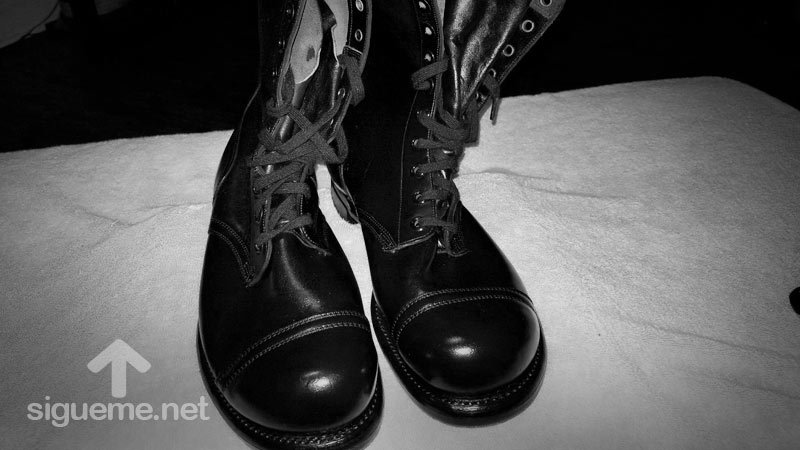 Botas militares antiguas