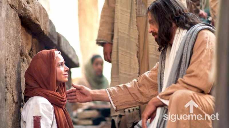 La presencia de Jesús estaba entre la multitud, pero solo una mujer se dio cuenta de que este era el momento para que ella se acercara y recibiera un milagro para su vida.