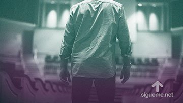 Ministro del evangelio en el templo de Dios